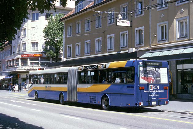TRN La Chaux-de-Fonds Rue Lépold-Robert - 2002-05-31 TRN La Chaux-de-Fonds Rue Lépold-Robert - 2002-05-31
